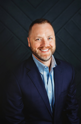 Headshot of Dan Bradford